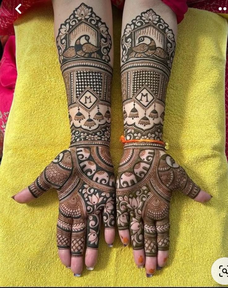Raj Mehandi Artist